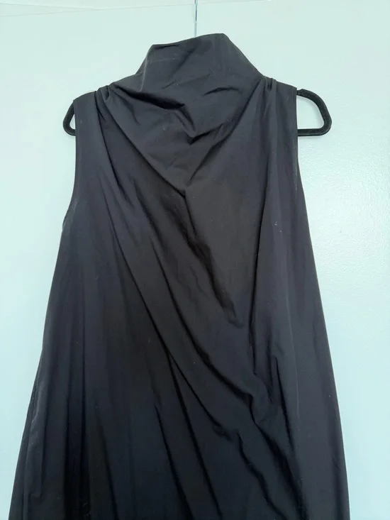 Sleeveless Black Maxi Dress - Picture 2 of 5